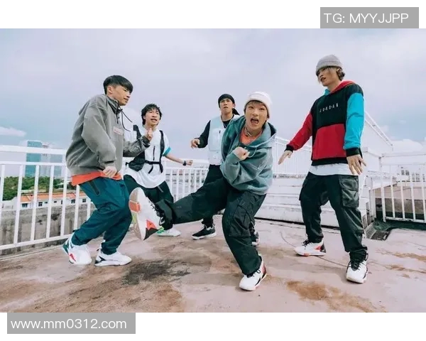 广州街舞队的力量与魅力探索街舞文化的蓬勃发展与团队精神 广州街舞队的力量与魅力探索街舞文化的蓬勃发展与团队精神