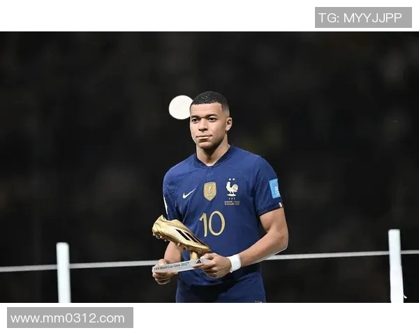 从街头乞讨到绿茵场上闪耀的足球明星传奇之路 从街头乞讨到绿茵场上闪耀的足球明星传奇之路